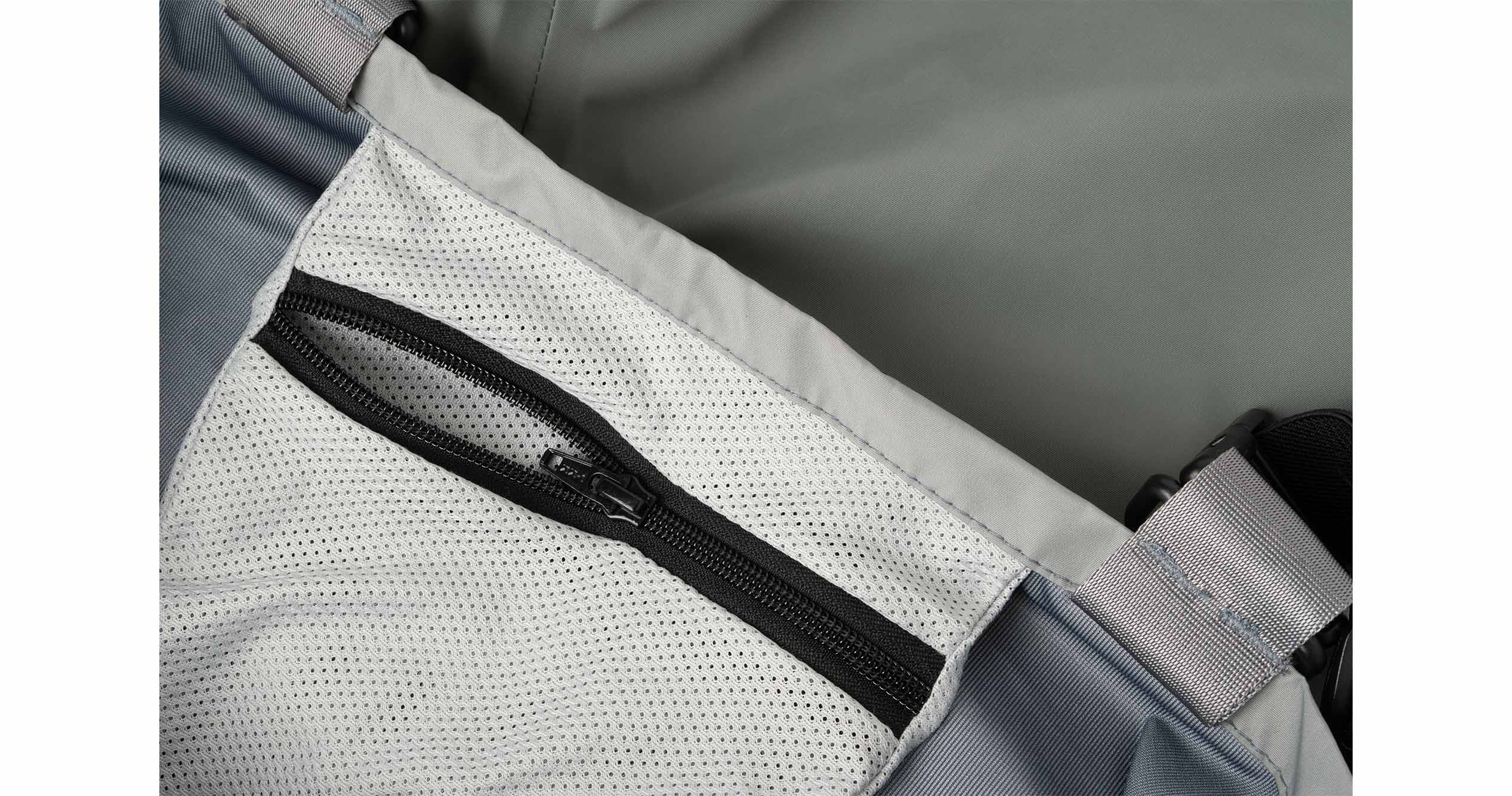 CHEST WADERS - BREATHABLE WITH NEOPRENE SOCK - size M - 1 set.