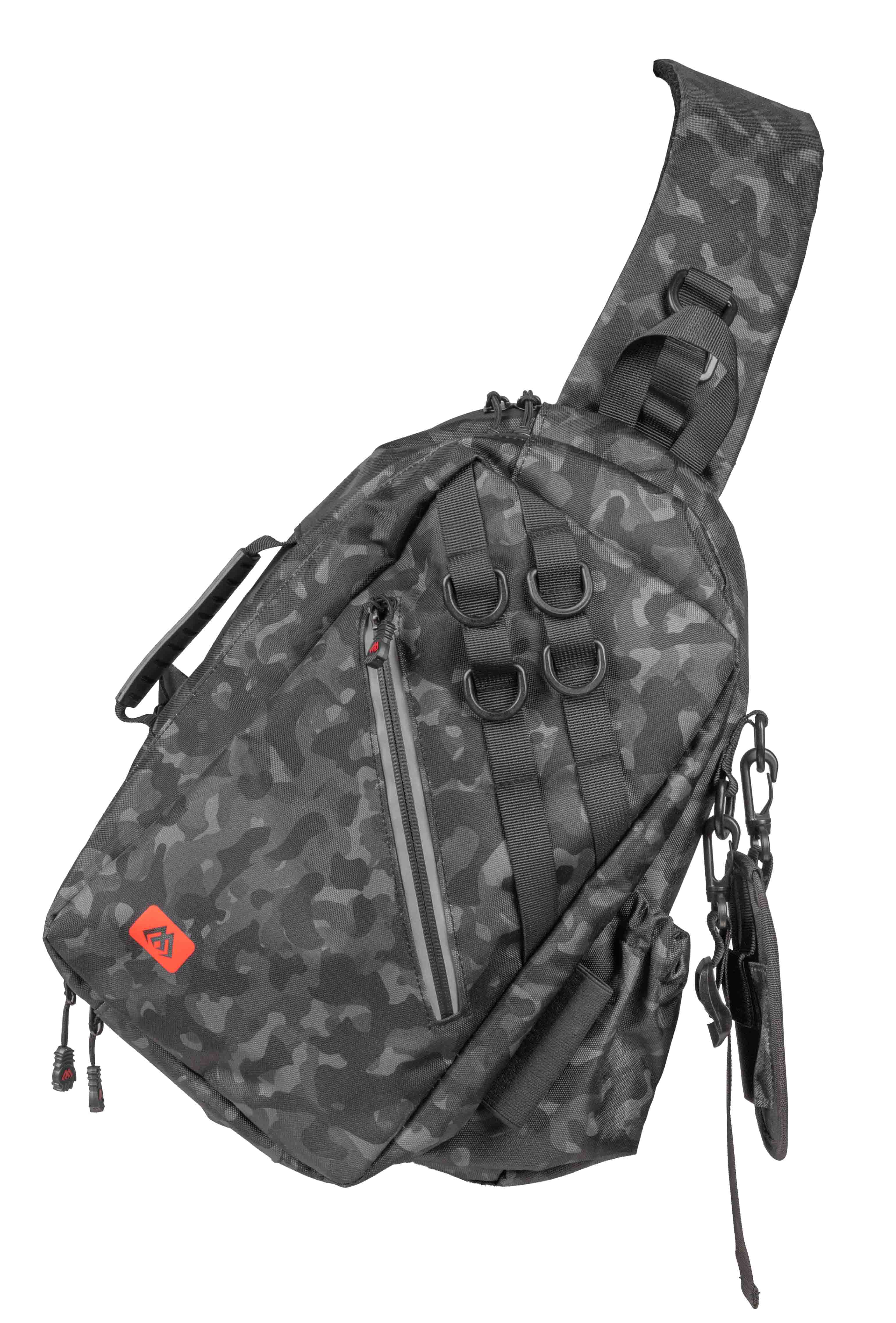 BATOH – PŘES RAMENO - VELKÝ BLACK CAMO (39X24X9 cm) – 1 ks.